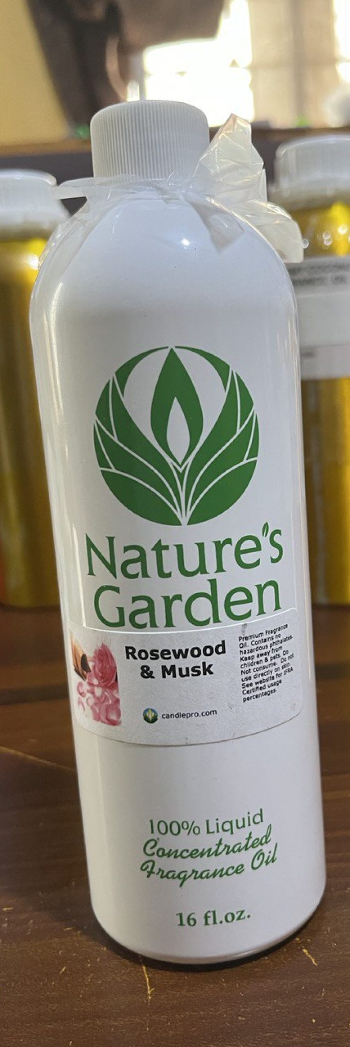 ROSEWOOD AND MUSK FRAGRANCE OIL (COSMETIC)