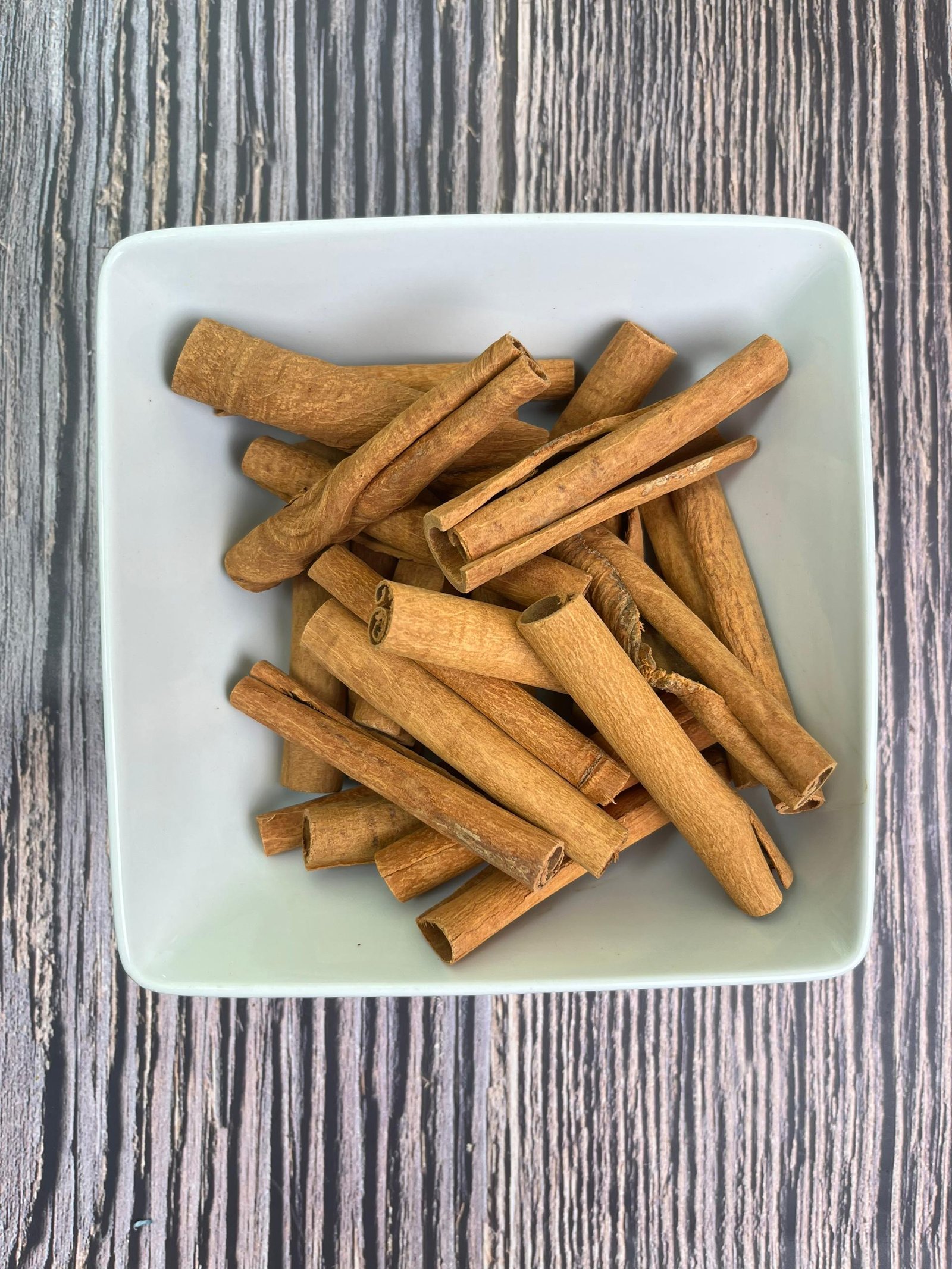 Cassia Cinnamon Rolls